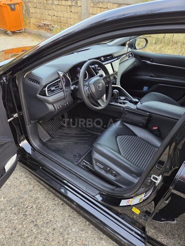 Toyota Camry-6