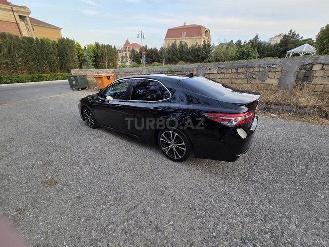 Toyota Camry-10