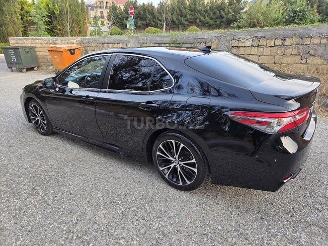 Toyota Camry-9
