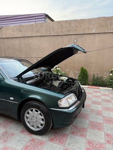 Mercedes C 180-9