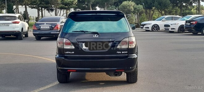 Lexus RX 300-2
