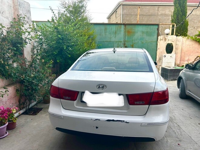 Hyundai Sonata-6