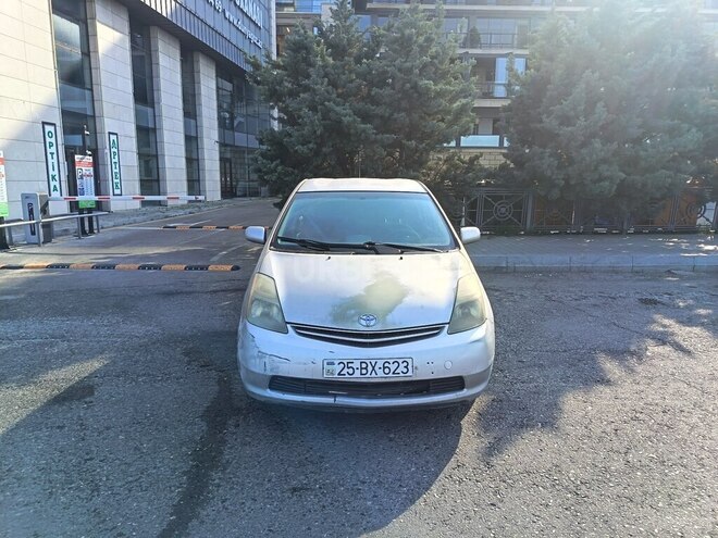 Toyota Prius-1
