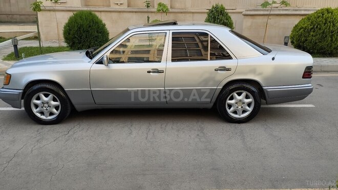 Mercedes 300 D-3