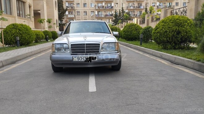 Mercedes 300 D-1