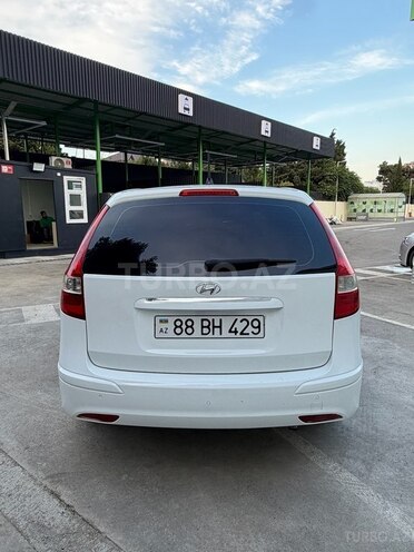 Hyundai i30-4