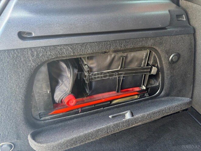 Mercedes B 180-13