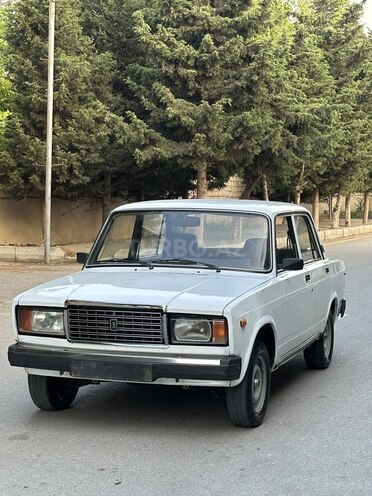LADA (VAZ) 2107-2