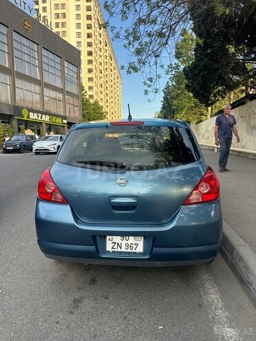 Nissan Tiida-10