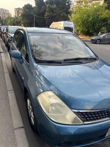 Nissan Tiida-8