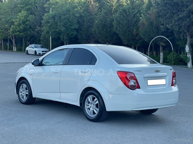 Chevrolet Aveo-2