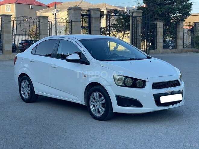 Chevrolet Aveo-5