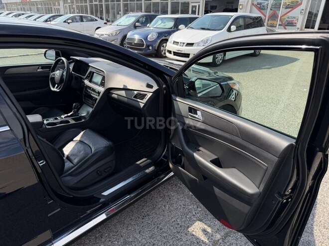 Hyundai Sonata-17