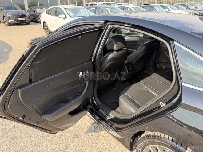 Hyundai Sonata-19