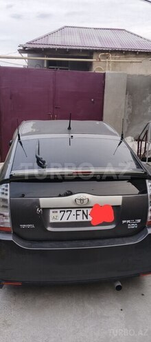 Toyota Prius-2