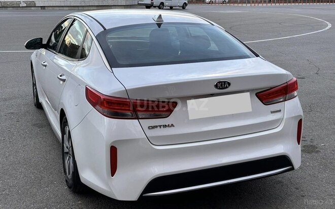 Kia Optima-2