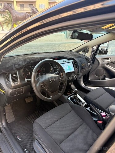 Kia Forte-11