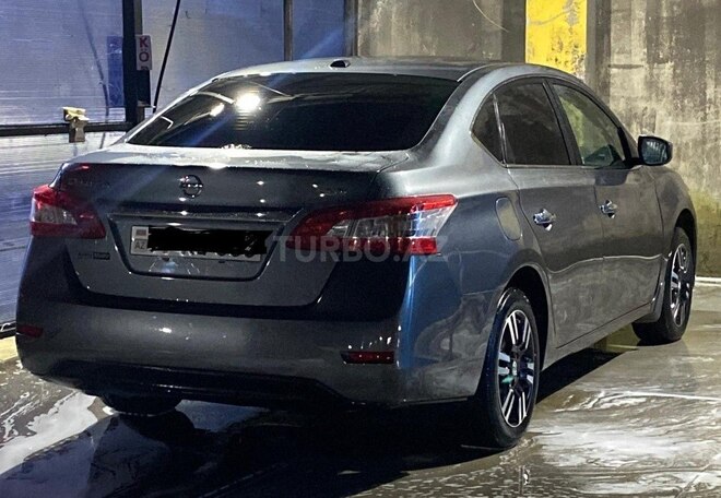Nissan Sentra-11