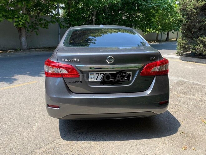 Nissan Sentra-5