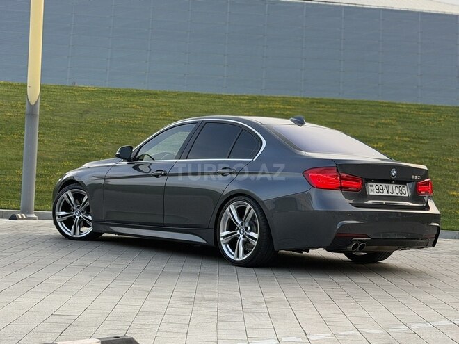 BMW 330-4