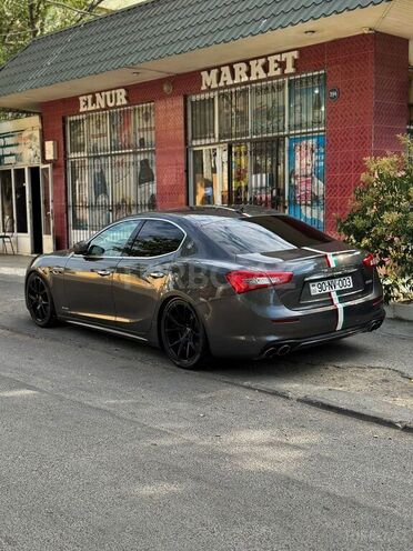 Maserati Ghibli-3
