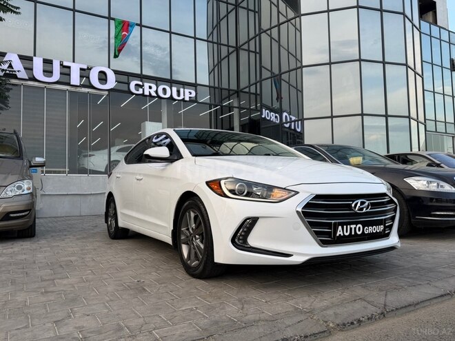 Hyundai Elantra-6