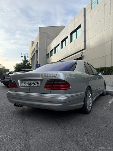 Mercedes E 430-13