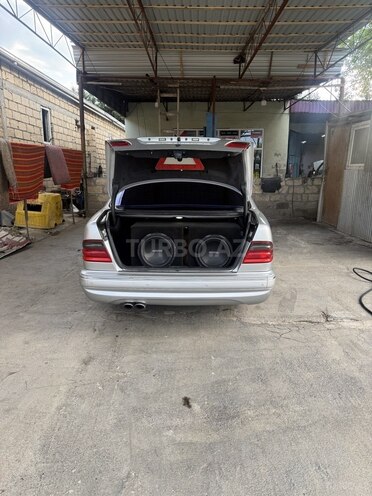 Mercedes E 430-17