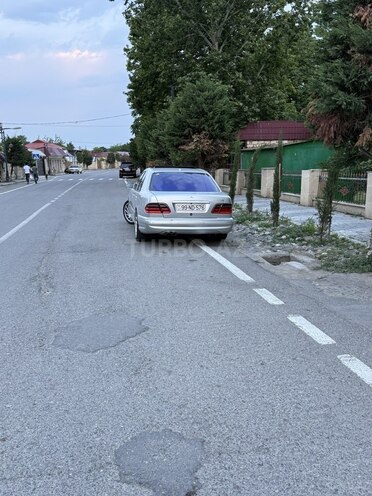 Mercedes E 430-9