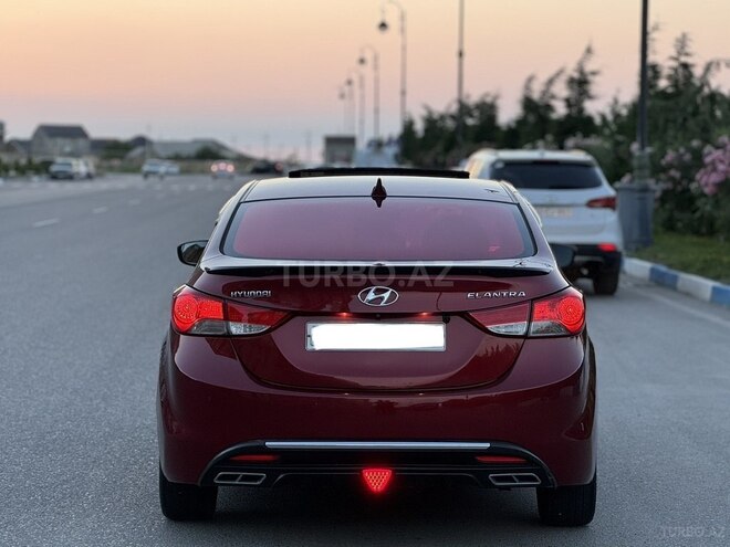 Hyundai Elantra-7