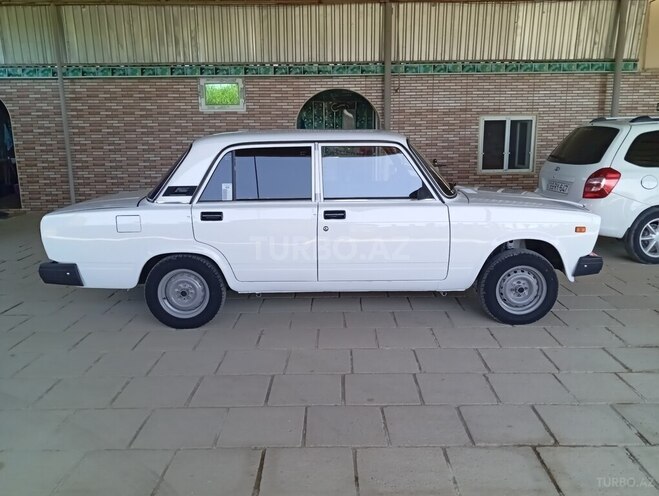 LADA (VAZ) 2107-4