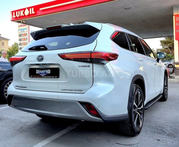 Toyota Highlander-13