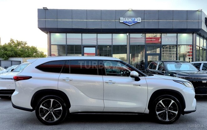 Toyota Highlander-6