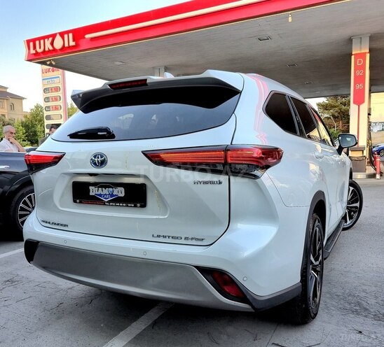 Toyota Highlander-12