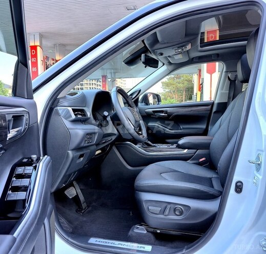 Toyota Highlander-22