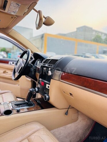 Volkswagen Touareg-8