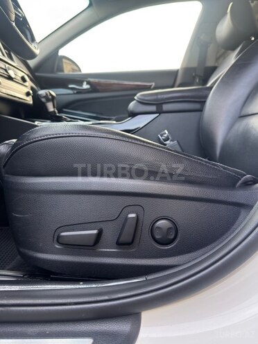 Kia K7-11