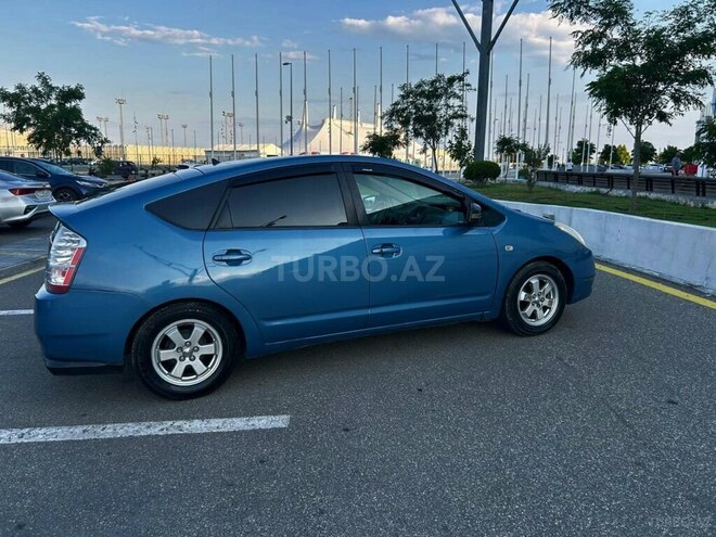 Toyota Prius-3