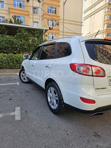 Hyundai Santa Fe-4