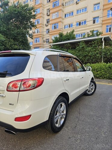 Hyundai Santa Fe-8