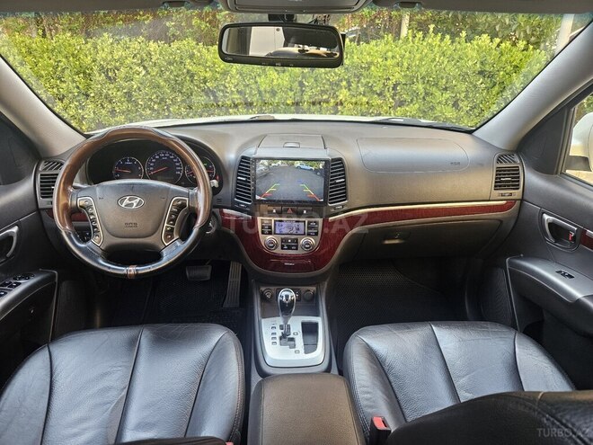 Hyundai Santa Fe-11