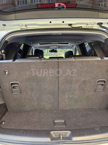 Hyundai Santa Fe-12