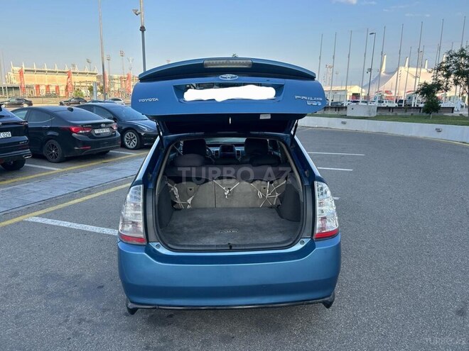 Toyota Prius-6