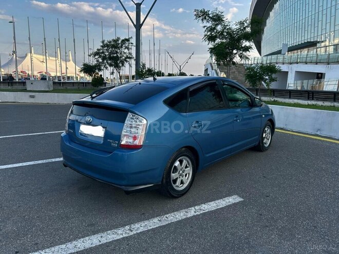 Toyota Prius-17