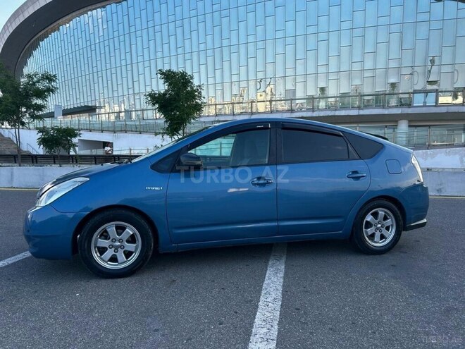 Toyota Prius-18