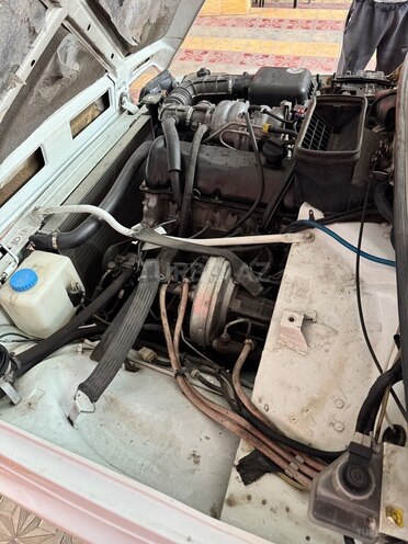 LADA (VAZ) Niva-13