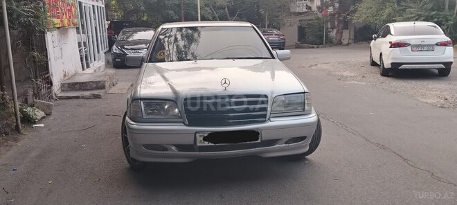 Mercedes C 200-1