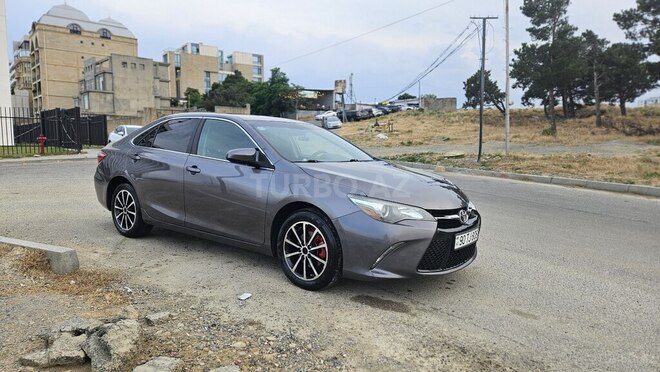 Toyota Camry-3