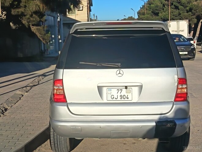 Mercedes ML 320-2