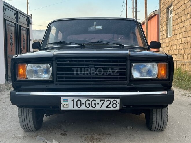 LADA (VAZ) 2107-1